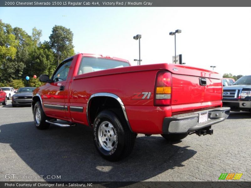 Victory Red / Medium Gray 2000 Chevrolet Silverado 1500 LS Regular Cab 4x4