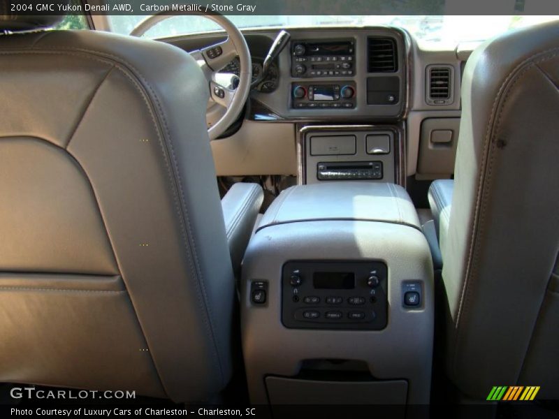 Carbon Metallic / Stone Gray 2004 GMC Yukon Denali AWD
