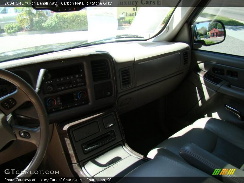 Carbon Metallic / Stone Gray 2004 GMC Yukon Denali AWD