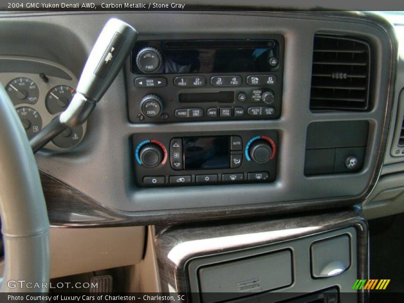 Carbon Metallic / Stone Gray 2004 GMC Yukon Denali AWD