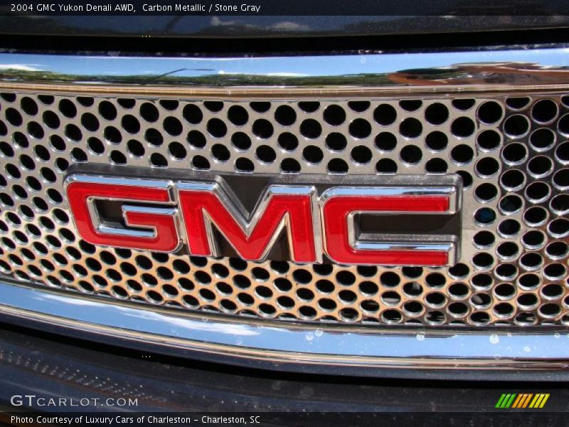 Carbon Metallic / Stone Gray 2004 GMC Yukon Denali AWD