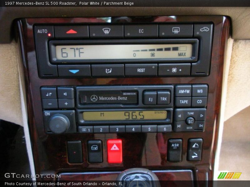 Polar White / Parchment Beige 1997 Mercedes-Benz SL 500 Roadster