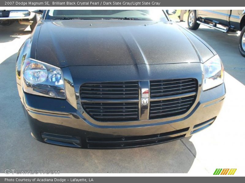 Brilliant Black Crystal Pearl / Dark Slate Gray/Light Slate Gray 2007 Dodge Magnum SE