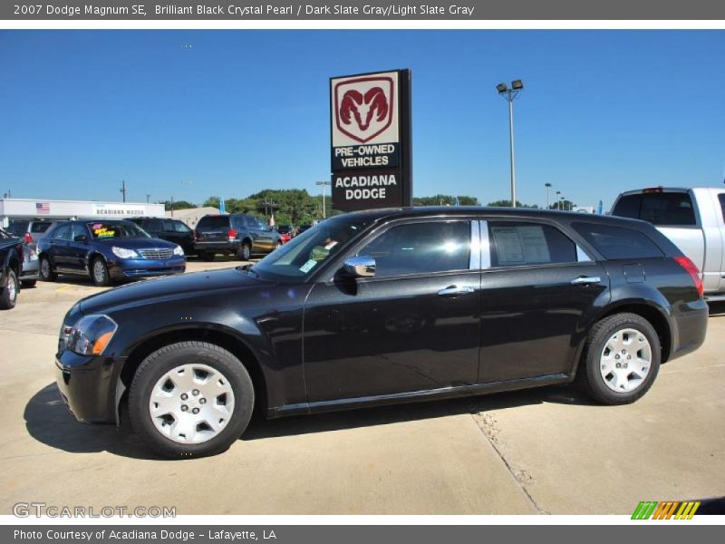 Brilliant Black Crystal Pearl / Dark Slate Gray/Light Slate Gray 2007 Dodge Magnum SE