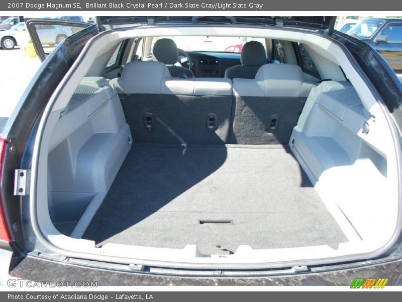 Brilliant Black Crystal Pearl / Dark Slate Gray/Light Slate Gray 2007 Dodge Magnum SE