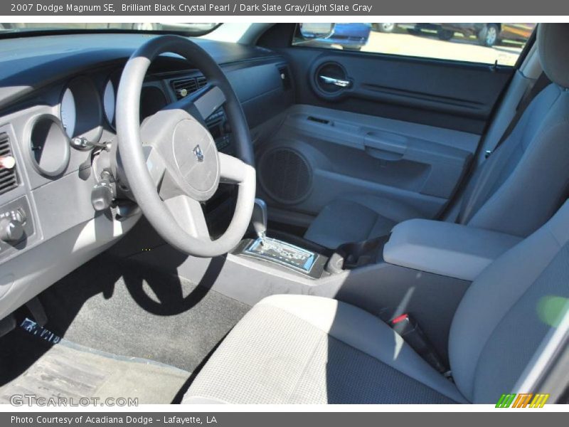 Brilliant Black Crystal Pearl / Dark Slate Gray/Light Slate Gray 2007 Dodge Magnum SE