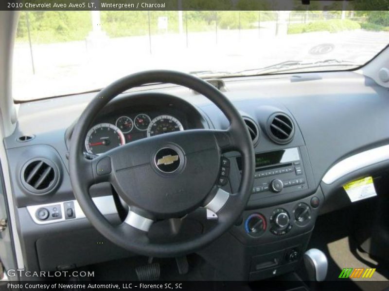 Wintergreen / Charcoal 2010 Chevrolet Aveo Aveo5 LT
