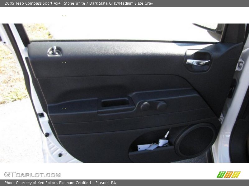 Stone White / Dark Slate Gray/Medium Slate Gray 2009 Jeep Compass Sport 4x4