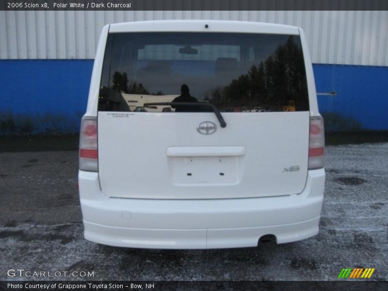 Polar White / Dark Charcoal 2006 Scion xB