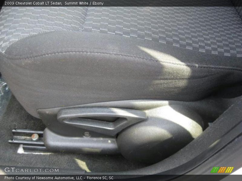 Summit White / Ebony 2009 Chevrolet Cobalt LT Sedan