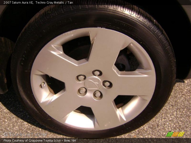 Techno Gray Metallic / Tan 2007 Saturn Aura XE
