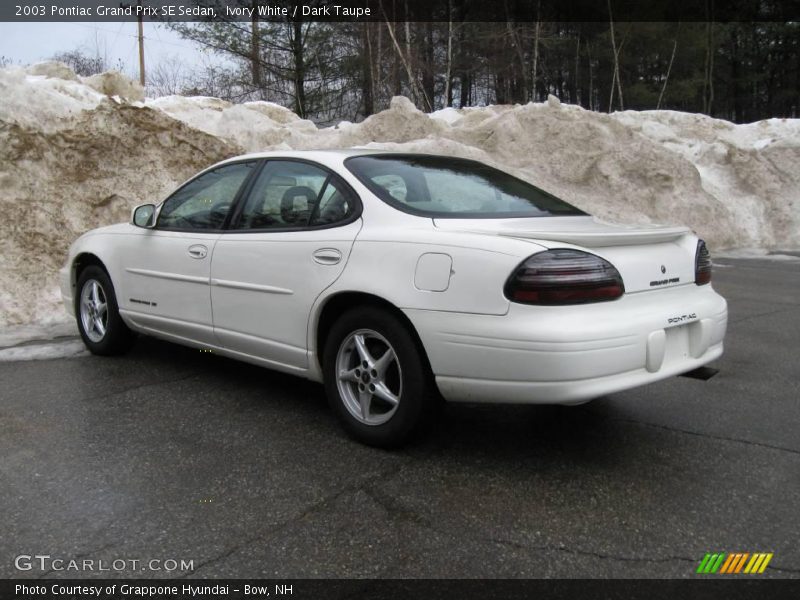 Ivory White / Dark Taupe 2003 Pontiac Grand Prix SE Sedan