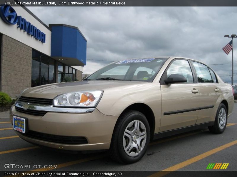 Light Driftwood Metallic / Neutral Beige 2005 Chevrolet Malibu Sedan