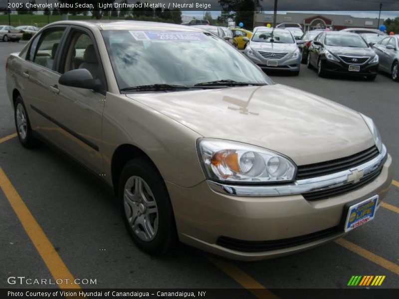 Light Driftwood Metallic / Neutral Beige 2005 Chevrolet Malibu Sedan