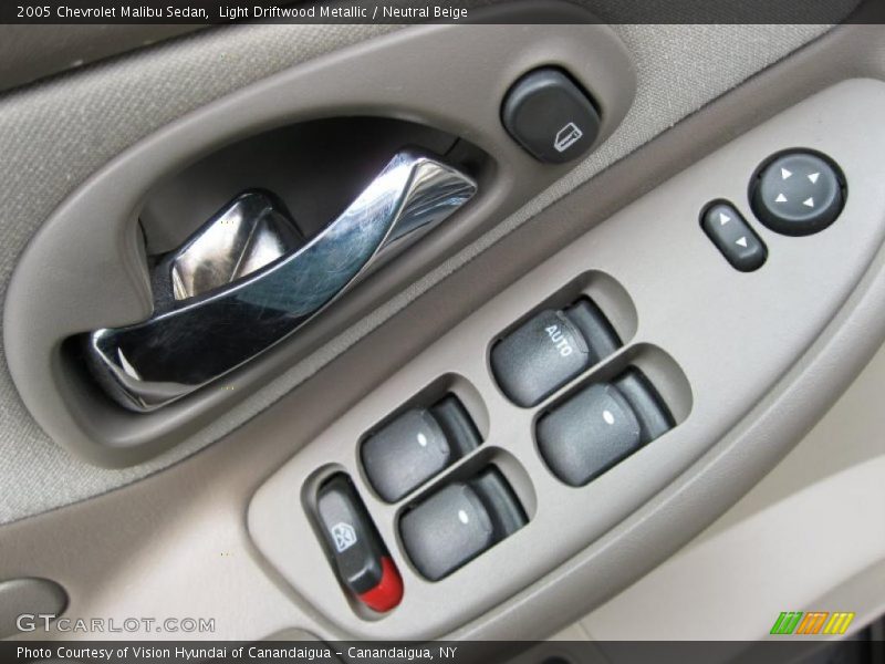 Light Driftwood Metallic / Neutral Beige 2005 Chevrolet Malibu Sedan