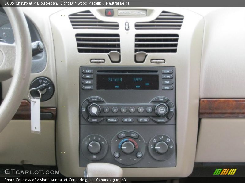 Light Driftwood Metallic / Neutral Beige 2005 Chevrolet Malibu Sedan