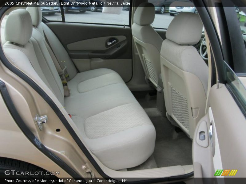 Light Driftwood Metallic / Neutral Beige 2005 Chevrolet Malibu Sedan