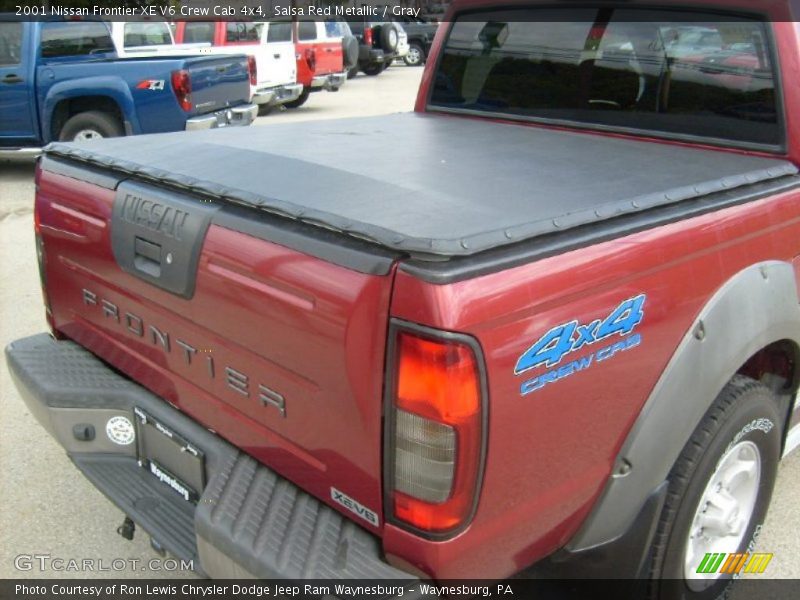 Salsa Red Metallic / Gray 2001 Nissan Frontier XE V6 Crew Cab 4x4