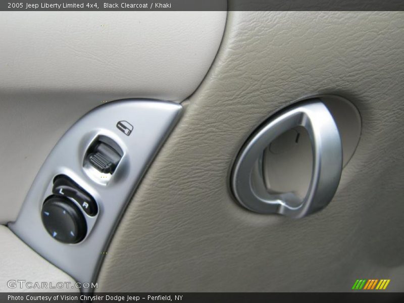 Black Clearcoat / Khaki 2005 Jeep Liberty Limited 4x4