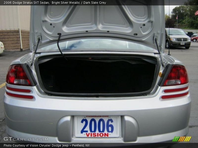 Bright Silver Metallic / Dark Slate Grey 2006 Dodge Stratus SXT Sedan