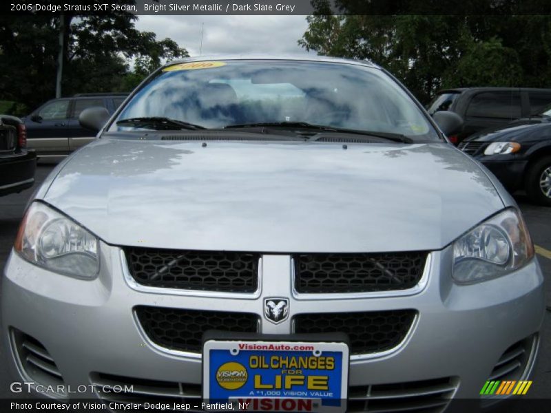 Bright Silver Metallic / Dark Slate Grey 2006 Dodge Stratus SXT Sedan