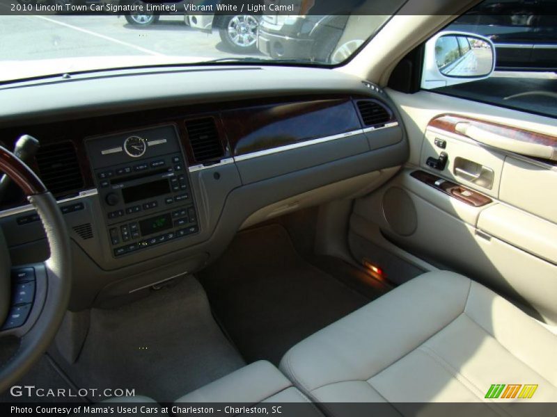 Vibrant White / Light Camel 2010 Lincoln Town Car Signature Limited