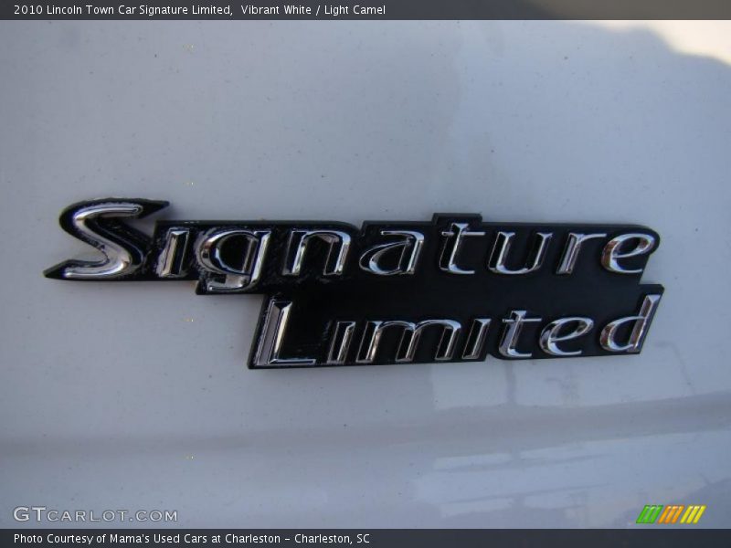 Vibrant White / Light Camel 2010 Lincoln Town Car Signature Limited