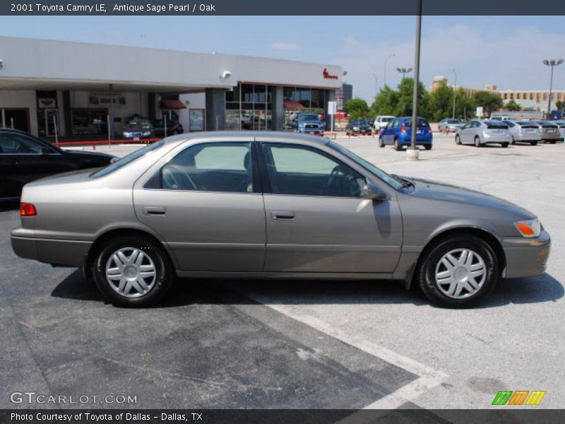 Antique Sage Pearl / Oak 2001 Toyota Camry LE
