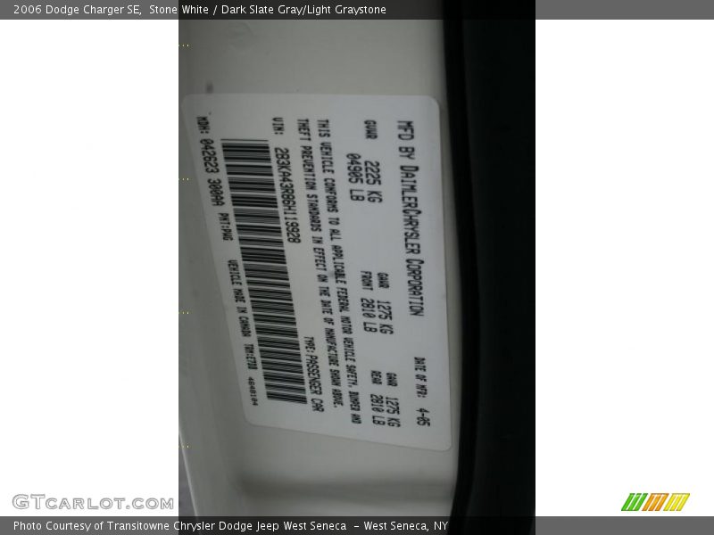 Stone White / Dark Slate Gray/Light Graystone 2006 Dodge Charger SE