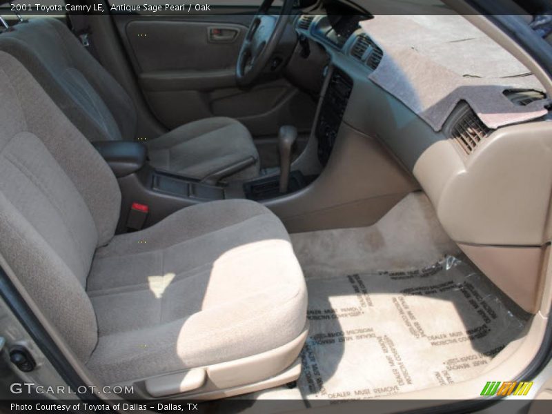 Antique Sage Pearl / Oak 2001 Toyota Camry LE