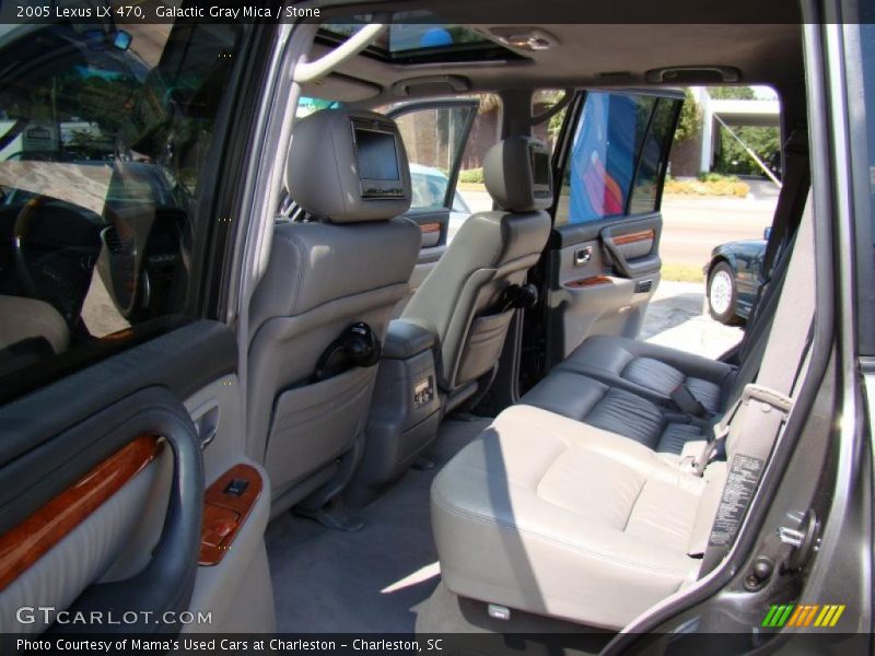 Galactic Gray Mica / Stone 2005 Lexus LX 470