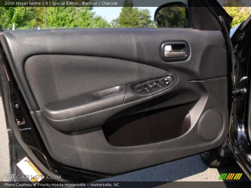 Blackout / Charcoal 2006 Nissan Sentra 1.8 S Special Edition