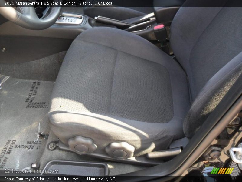 Blackout / Charcoal 2006 Nissan Sentra 1.8 S Special Edition