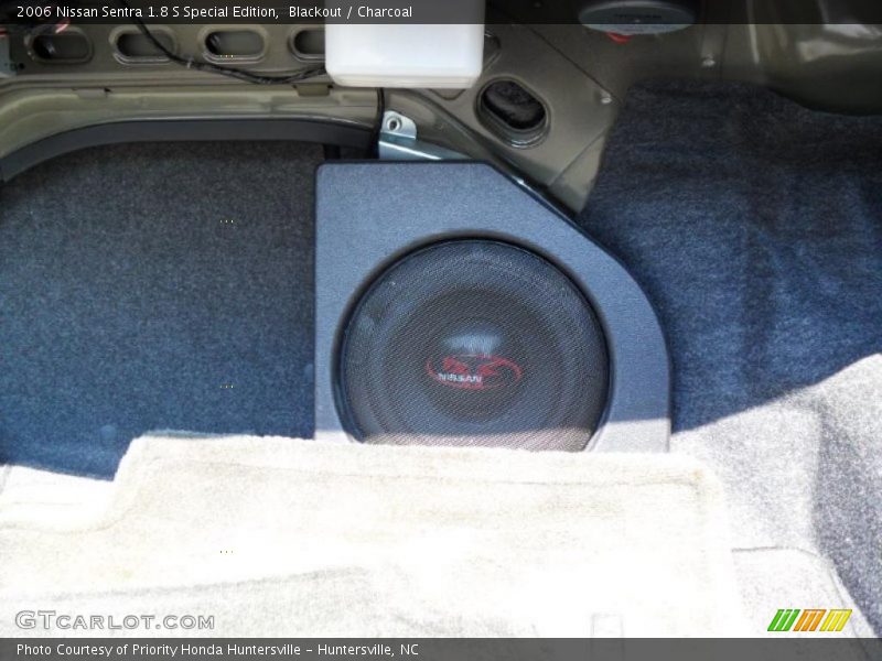 Blackout / Charcoal 2006 Nissan Sentra 1.8 S Special Edition