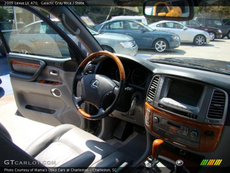 Galactic Gray Mica / Stone 2005 Lexus LX 470