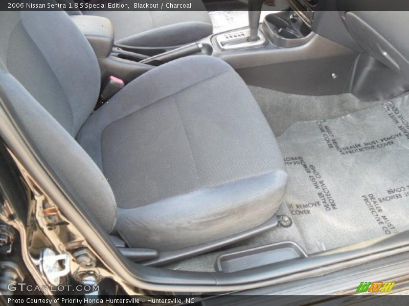 Blackout / Charcoal 2006 Nissan Sentra 1.8 S Special Edition