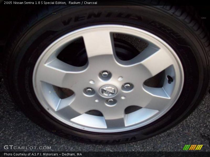Radium / Charcoal 2005 Nissan Sentra 1.8 S Special Edition
