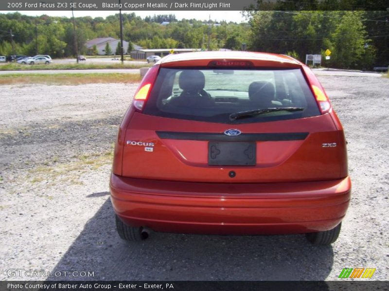 Blazing Copper Metallic / Dark Flint/Light Flint 2005 Ford Focus ZX3 SE Coupe