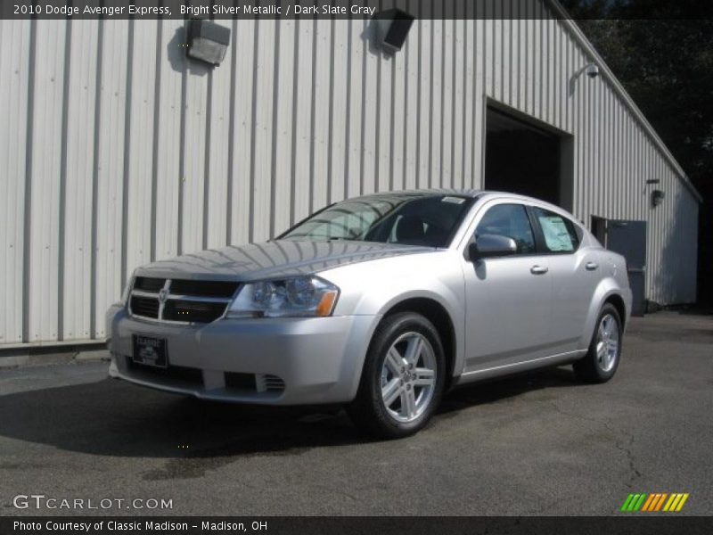 Bright Silver Metallic / Dark Slate Gray 2010 Dodge Avenger Express