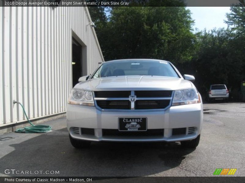 Bright Silver Metallic / Dark Slate Gray 2010 Dodge Avenger Express