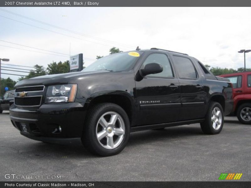 Black / Ebony 2007 Chevrolet Avalanche LTZ 4WD