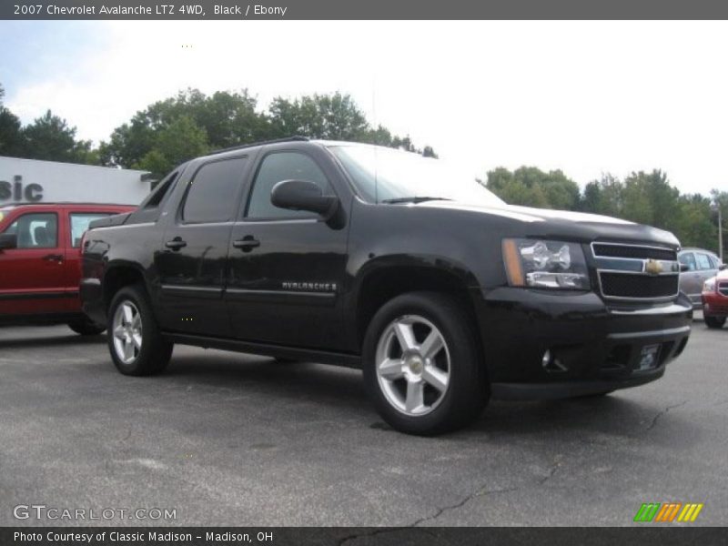Black / Ebony 2007 Chevrolet Avalanche LTZ 4WD