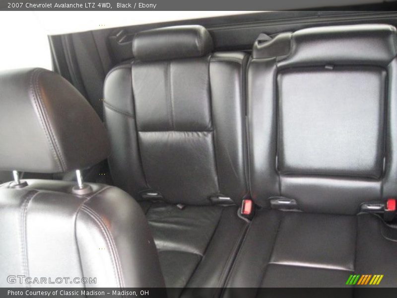 Black / Ebony 2007 Chevrolet Avalanche LTZ 4WD