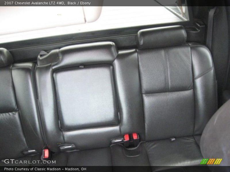 Black / Ebony 2007 Chevrolet Avalanche LTZ 4WD