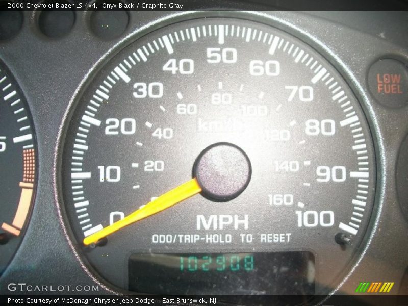 Onyx Black / Graphite Gray 2000 Chevrolet Blazer LS 4x4