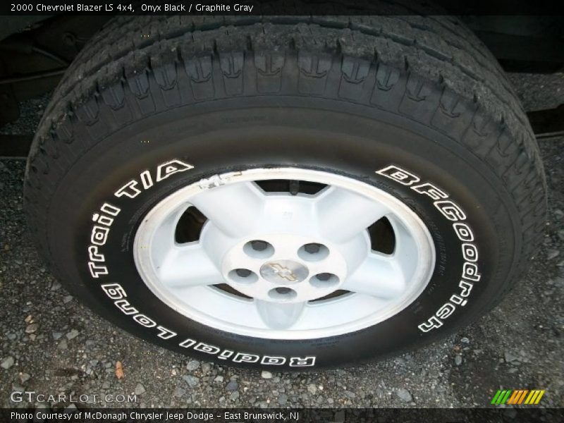 Onyx Black / Graphite Gray 2000 Chevrolet Blazer LS 4x4