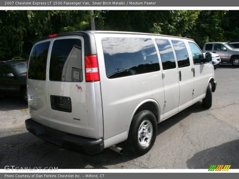 Silver Birch Metallic / Medium Pewter 2007 Chevrolet Express LT 1500 Passenger Van