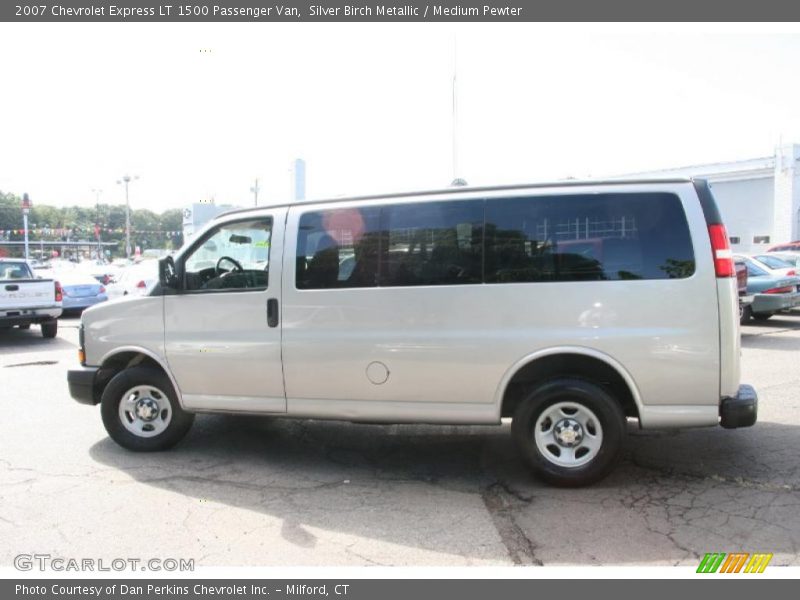 Silver Birch Metallic / Medium Pewter 2007 Chevrolet Express LT 1500 Passenger Van
