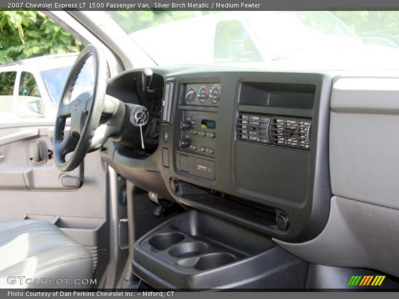Silver Birch Metallic / Medium Pewter 2007 Chevrolet Express LT 1500 Passenger Van