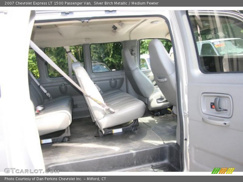 Silver Birch Metallic / Medium Pewter 2007 Chevrolet Express LT 1500 Passenger Van